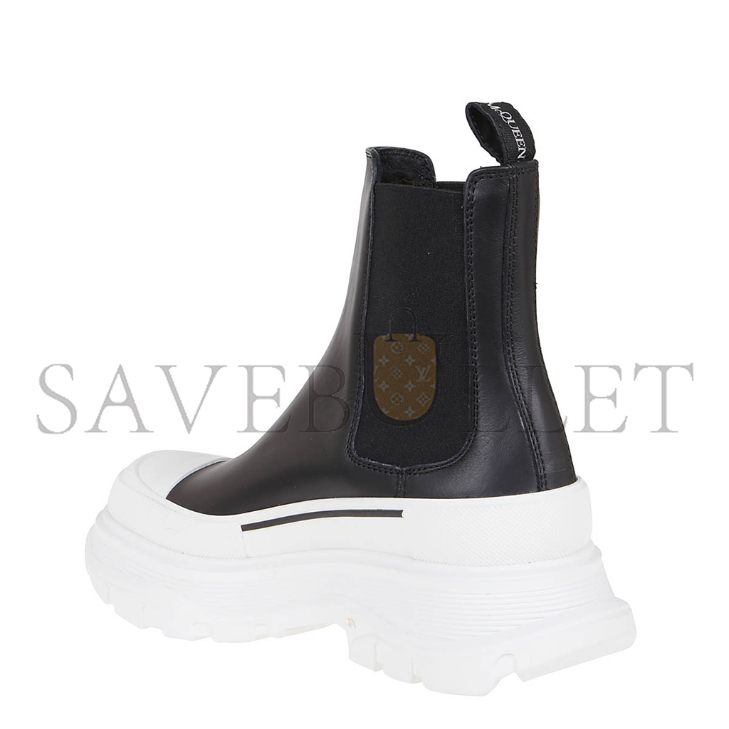 Ale*d*r m*q*en chelsea tread bootie 635714whz611071